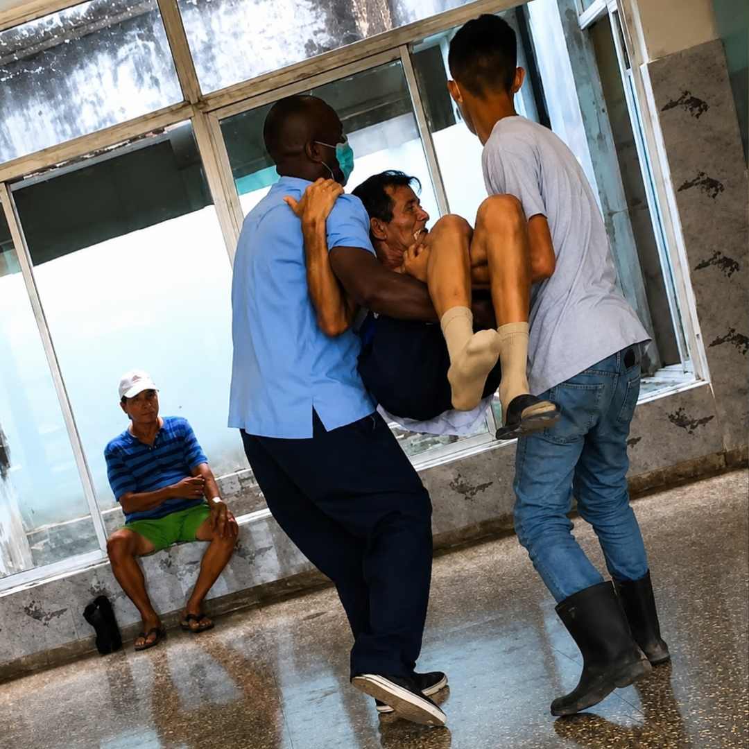 Denuncian crítica situación de un paciente en hospital de Mayabeque: sin camilleros ni reactivos para pruebas básicas