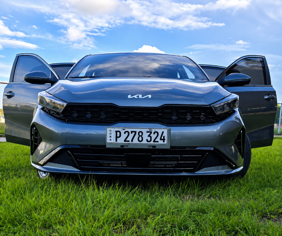 KIA K3 2025 SEMINUEVO EN LA HABANA – USD $33,000 NEGOCIABLE